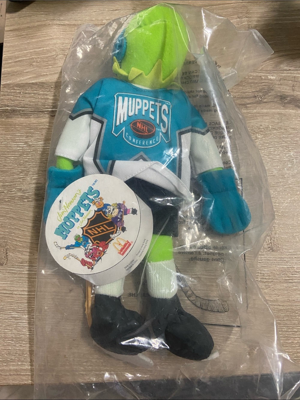 1995 McDonald’s Canada THE MUPPETS KERMIT THE FROG NHL 12” Plush Henson Hockey